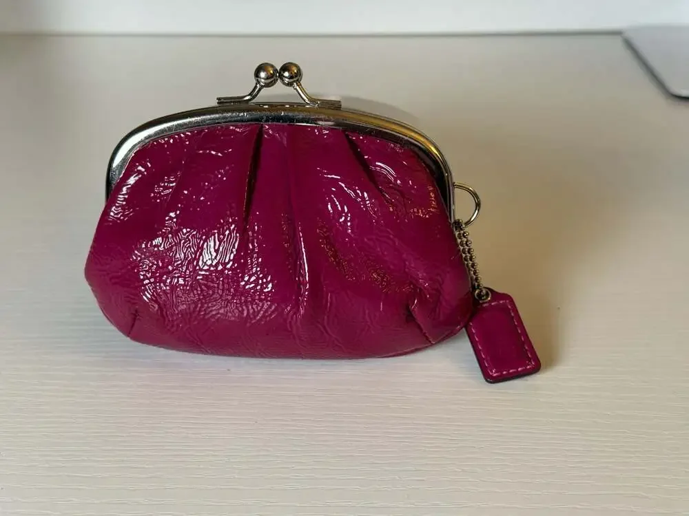 Coach Berry Patent Leather Kiss Lock Coin Purse